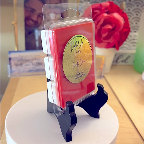 Candy Cane- Peppermint Vanilla Scented Soy Wax Melts - Picture 2 of 2